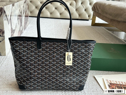 Go go black bag