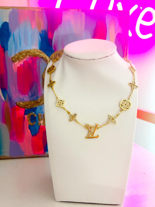 Livy necklace